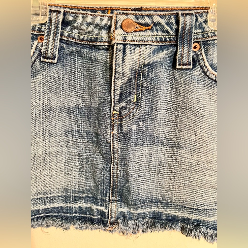 Women’s/Junior’s Vintage Hippie Brand Denim Jean Raw Hem Mini Skirt Size 27 or 5 - Picture 4 of 14
